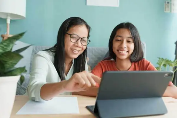 Val Verde School District Broadband Network Provides Case Study for Closing the Digital Divide